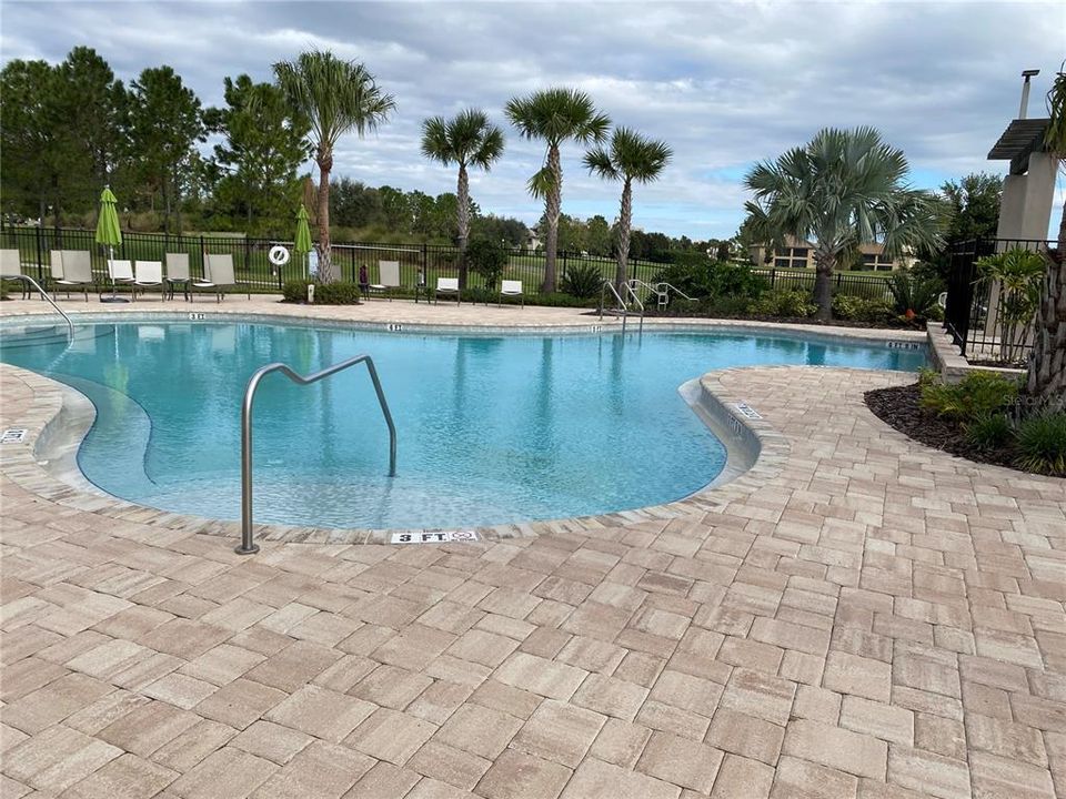 For Sale: $469,900 (4 beds, 2 baths, 2333 Square Feet)