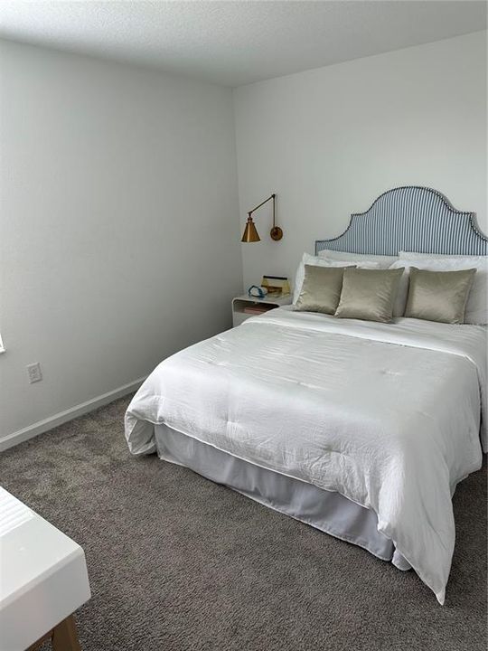 For Sale: $469,900 (4 beds, 2 baths, 2333 Square Feet)