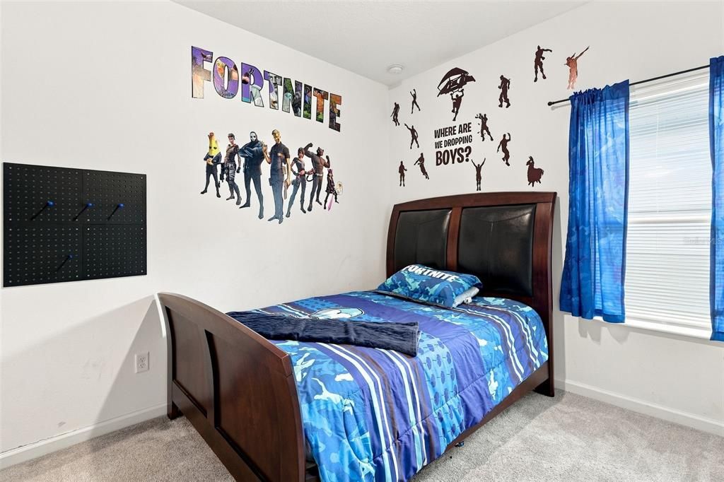 For Sale: $430,000 (4 beds, 2 baths, 1965 Square Feet)