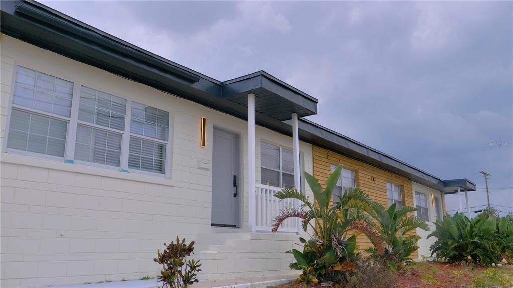 For Sale: $589,900 (3 beds, 3 baths, 1830 Square Feet)