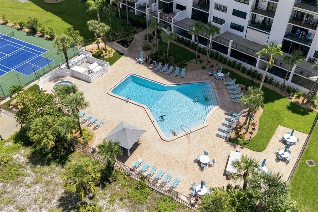 For Rent: $3,000 (2 beds, 2 baths, 1111 Square Feet)