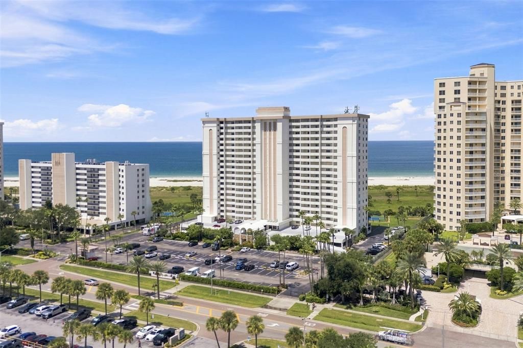 For Rent: $3,000 (2 beds, 2 baths, 1111 Square Feet)
