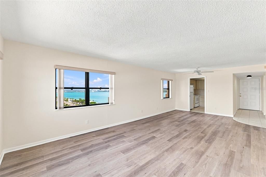 For Rent: $3,000 (2 beds, 2 baths, 1111 Square Feet)