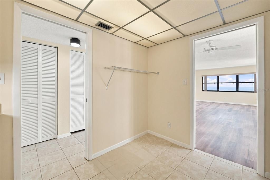 For Rent: $3,000 (2 beds, 2 baths, 1111 Square Feet)