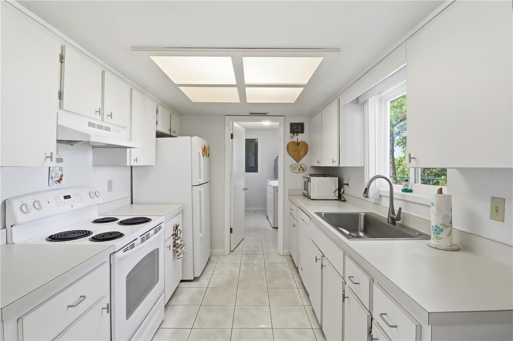 En Venta: $175,000 (2 camas, 2 baños, 1032 Pies cuadrados)