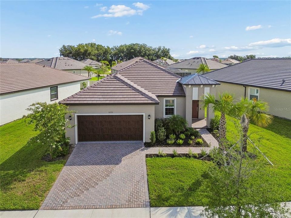 For Rent: $2,399 (2 beds, 2 baths, 1783 Square Feet)