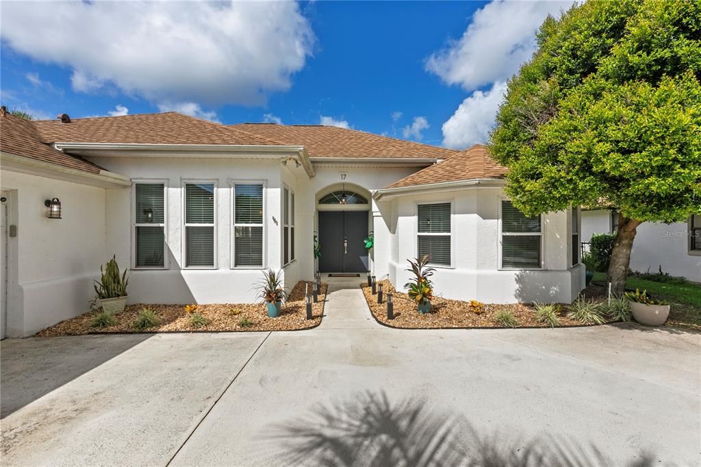 For Sale: $859,900 (3 beds, 3 baths, 2137 Square Feet)
