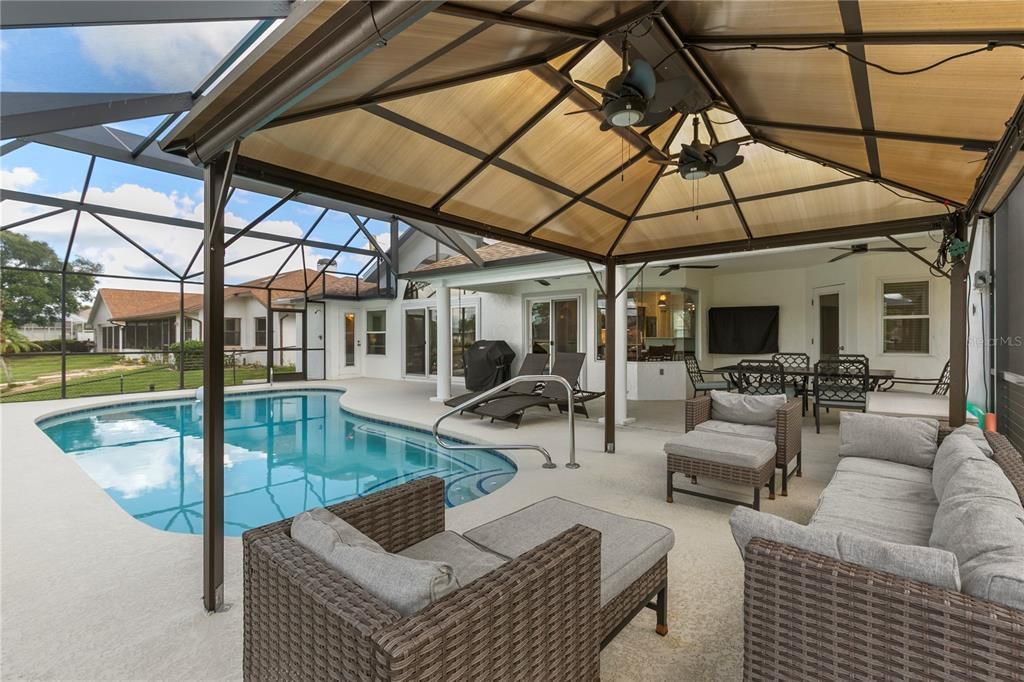 For Sale: $859,900 (3 beds, 3 baths, 2137 Square Feet)