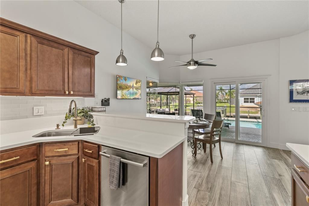 For Sale: $859,900 (3 beds, 3 baths, 2137 Square Feet)