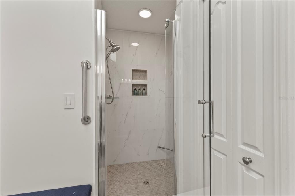 For Sale: $859,900 (3 beds, 3 baths, 2137 Square Feet)