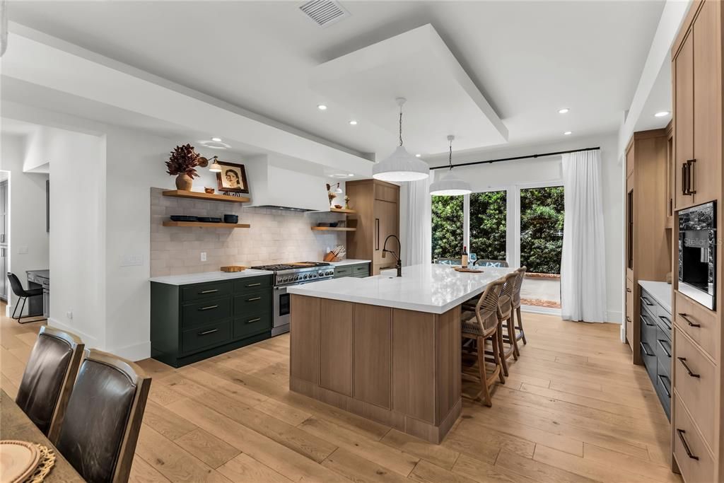 For Sale: $2,699,000 (5 beds, 4 baths, 4410 Square Feet)