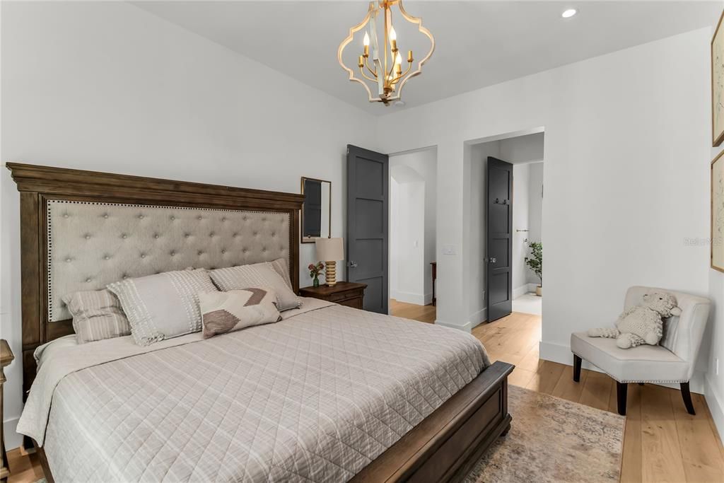 For Sale: $2,699,000 (5 beds, 4 baths, 4410 Square Feet)