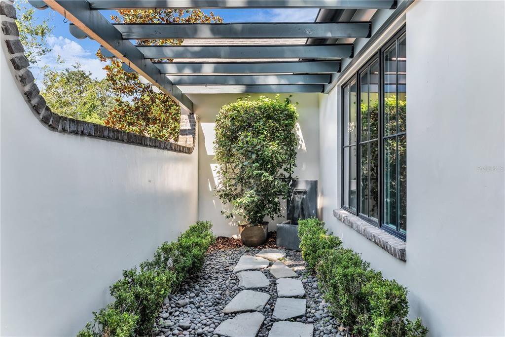 For Sale: $2,699,000 (5 beds, 4 baths, 4410 Square Feet)