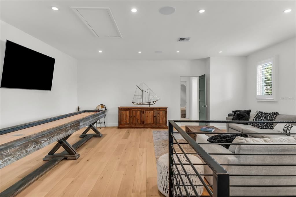 For Sale: $2,699,000 (5 beds, 4 baths, 4410 Square Feet)