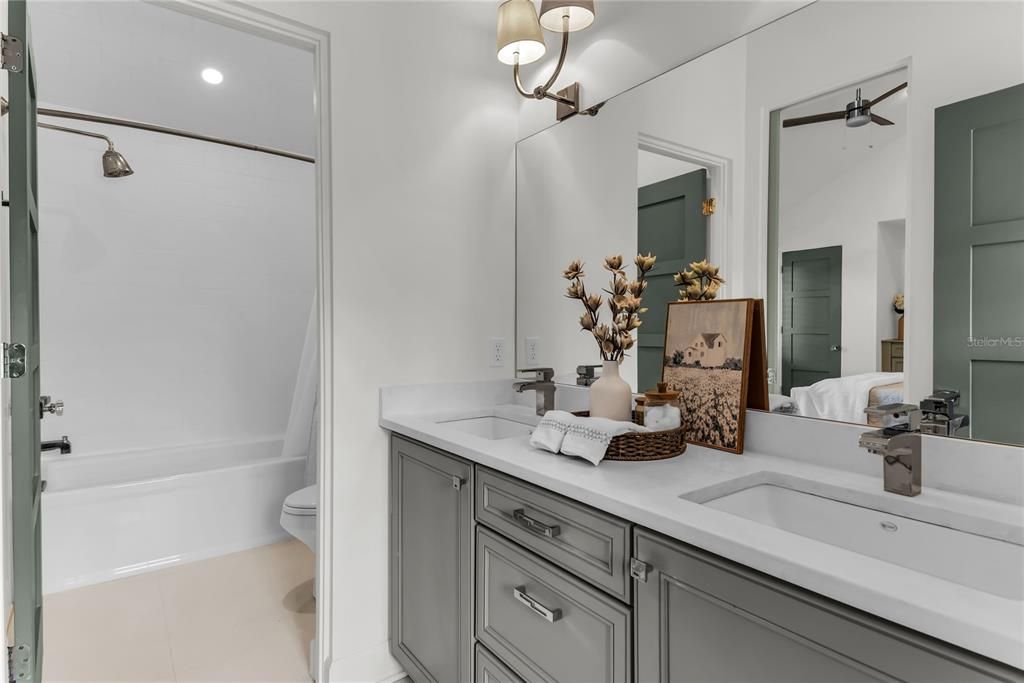 For Sale: $2,699,000 (5 beds, 4 baths, 4410 Square Feet)
