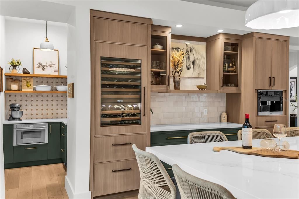 For Sale: $2,699,000 (5 beds, 4 baths, 4410 Square Feet)