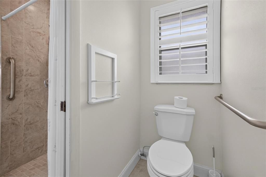 Activo con contrato: $309,900 (2 camas, 2 baños, 1775 Pies cuadrados)