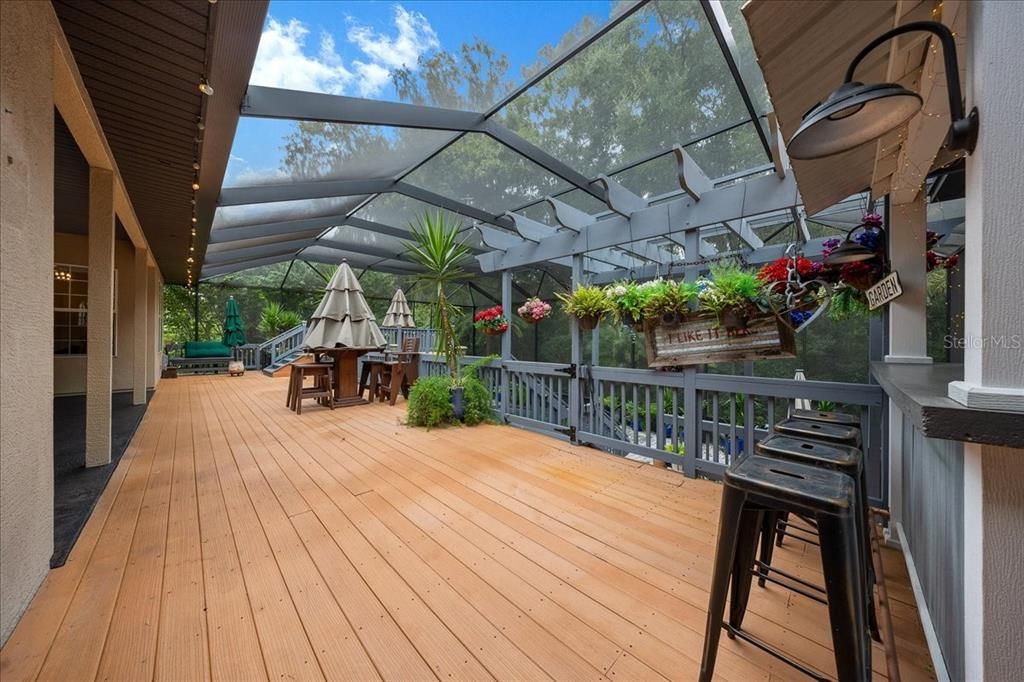 En Venta: $679,900 (4 camas, 3 baños, 2726 Pies cuadrados)