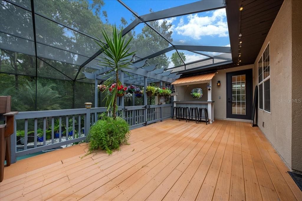 En Venta: $679,900 (4 camas, 3 baños, 2726 Pies cuadrados)