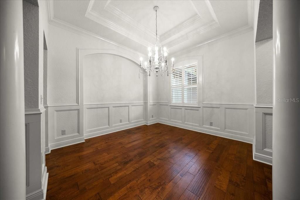 En Venta: $679,900 (4 camas, 3 baños, 2726 Pies cuadrados)
