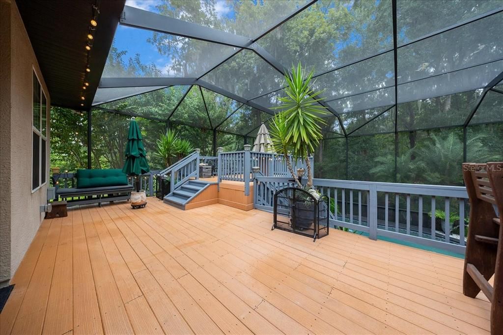 En Venta: $679,900 (4 camas, 3 baños, 2726 Pies cuadrados)