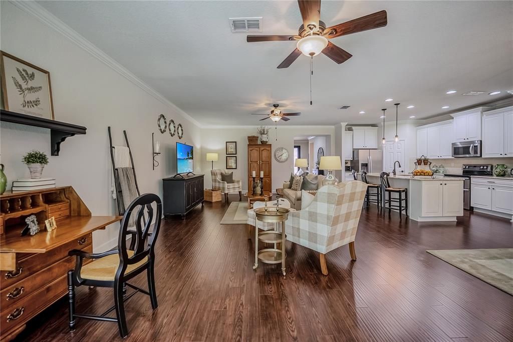 En Venta: $428,824 (2 camas, 2 baños, 2028 Pies cuadrados)