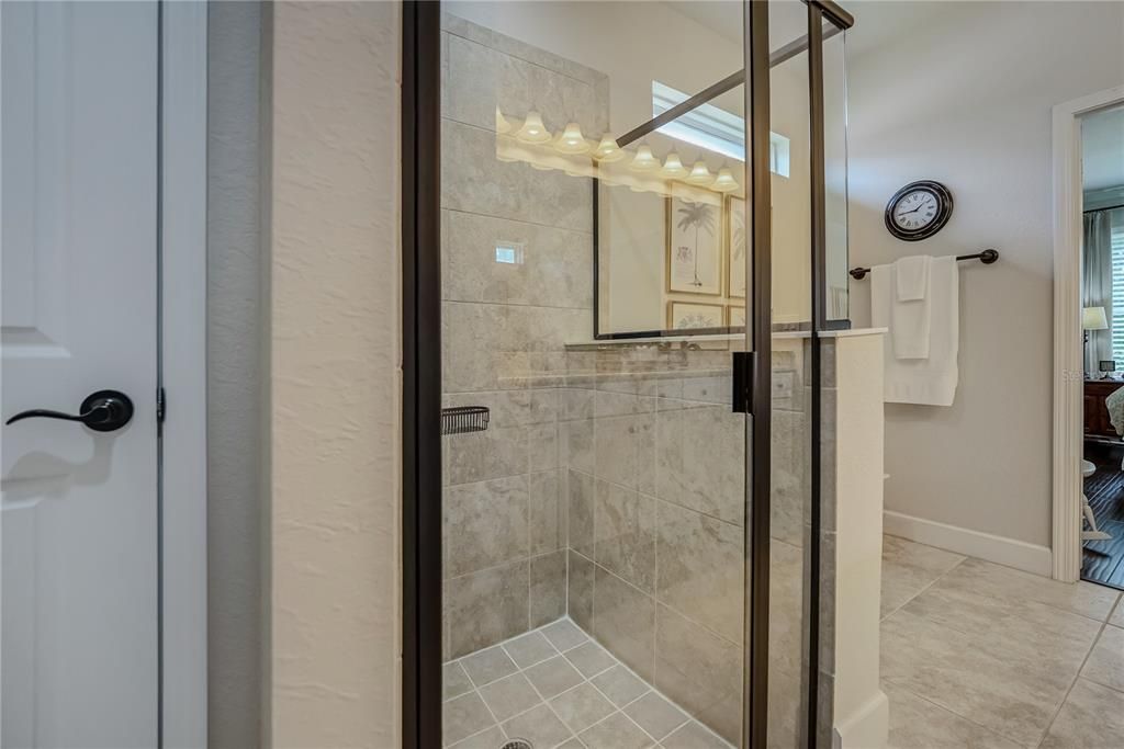 En Venta: $428,824 (2 camas, 2 baños, 2028 Pies cuadrados)
