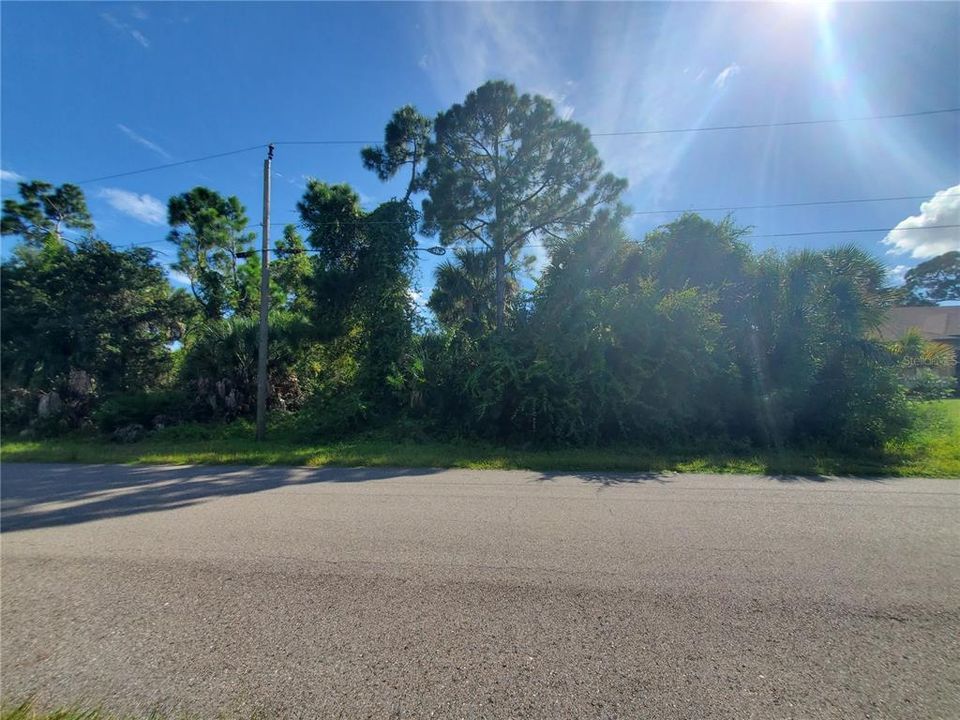 En Venta: $48,500 (0.23 acres)