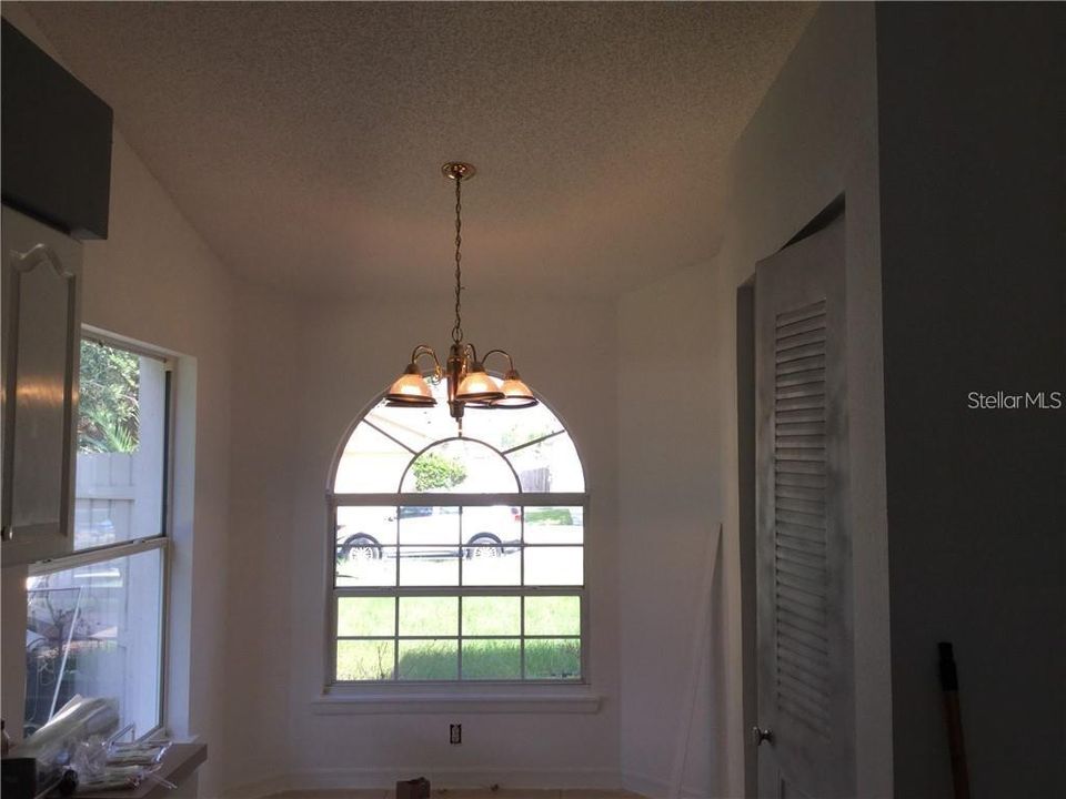 For Rent: $2,150 (3 beds, 2 baths, 1367 Square Feet)
