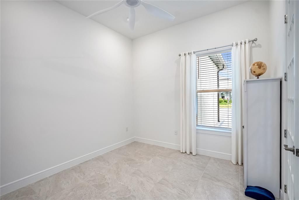 En Venta: $775,000 (3 camas, 3 baños, 2523 Pies cuadrados)