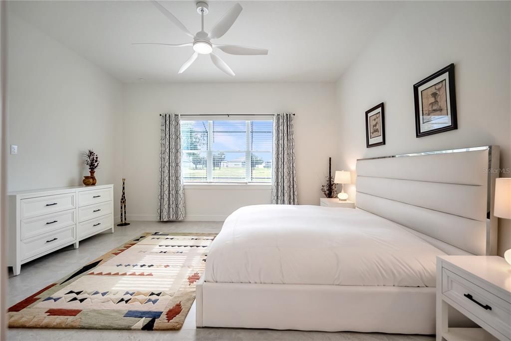 En Venta: $775,000 (3 camas, 3 baños, 2523 Pies cuadrados)