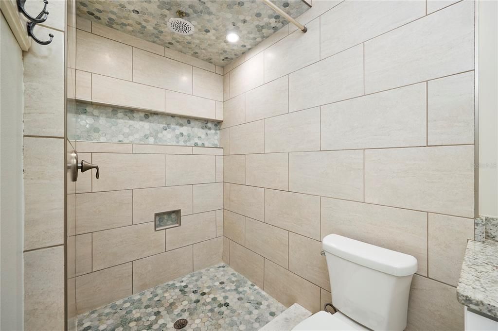 На продажу: $450,000 (2 спален, 1 ванн, 1540 Квадратных фут)