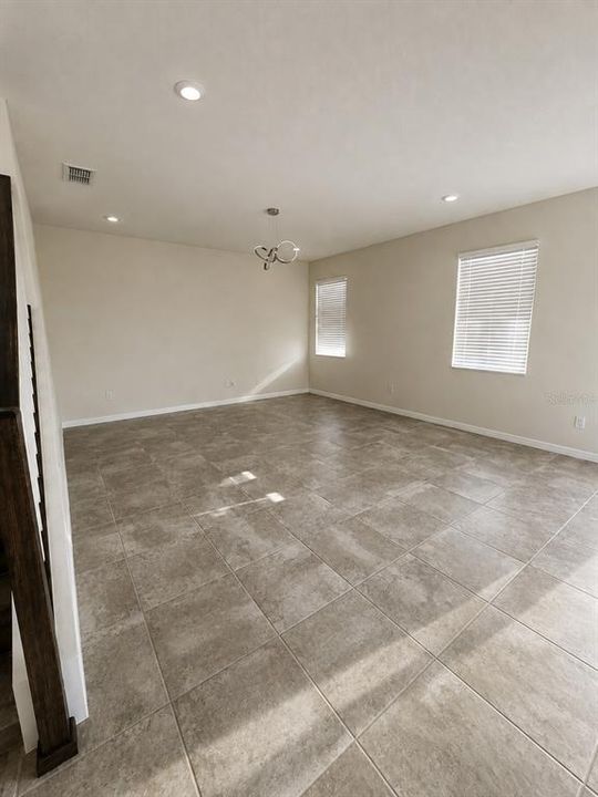For Rent: $3,000 (3 beds, 2 baths, 1860 Square Feet)