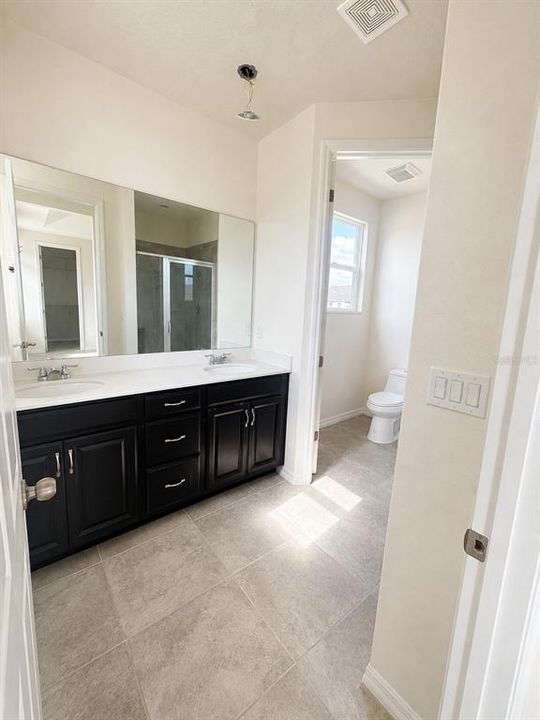 For Rent: $3,000 (3 beds, 2 baths, 1860 Square Feet)