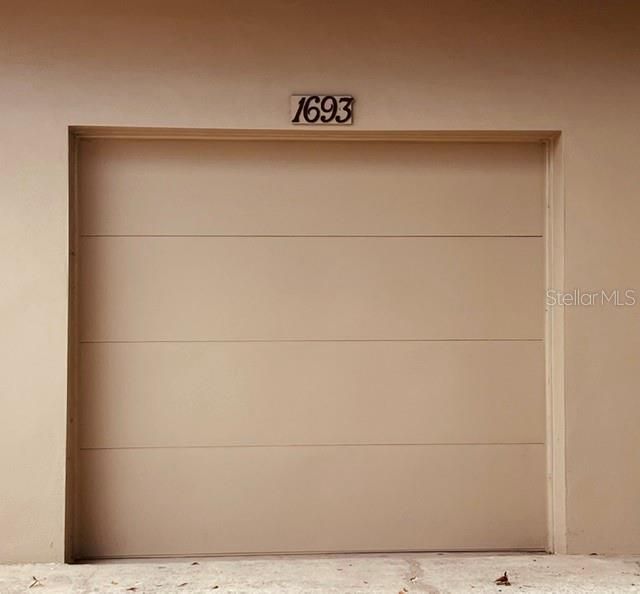 For Sale: $298,000 (2 beds, 2 baths, 1196 Square Feet)
