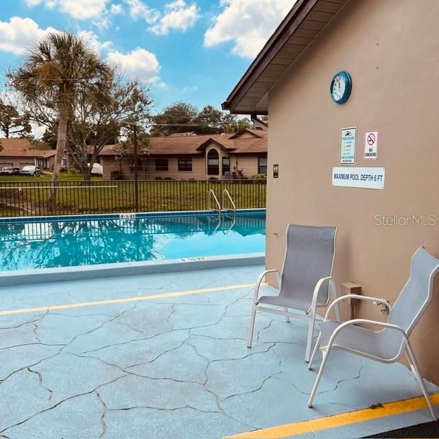 For Sale: $298,000 (2 beds, 2 baths, 1196 Square Feet)