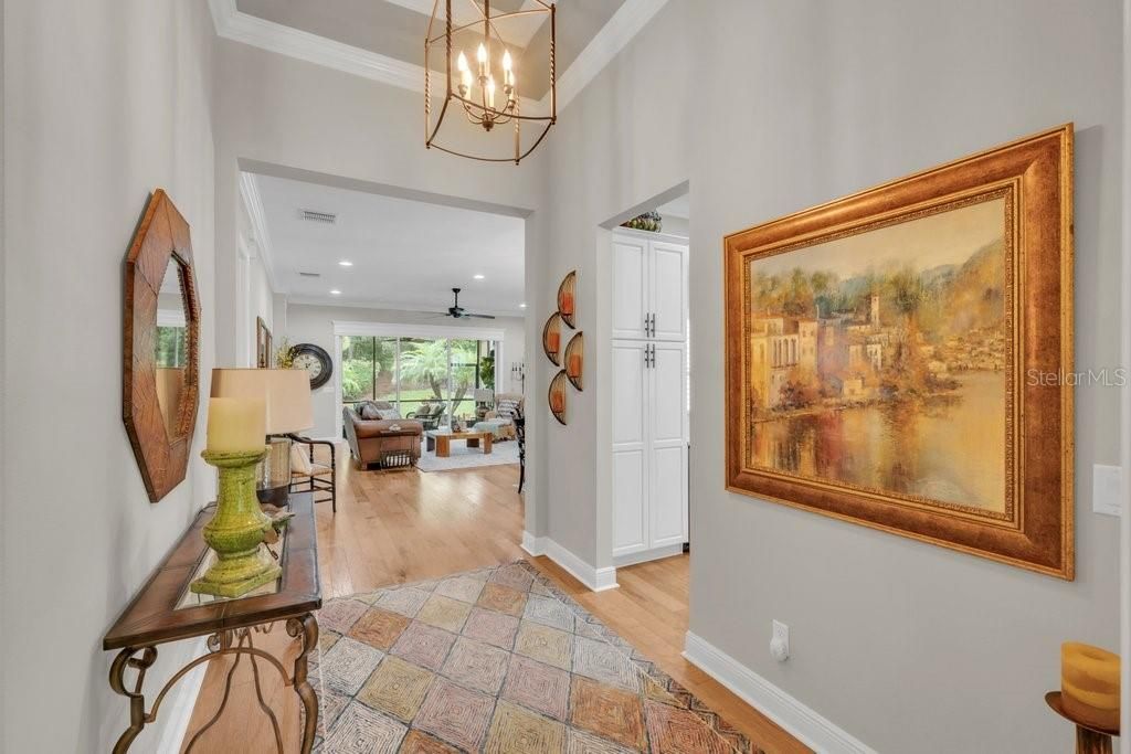 For Sale: $400,000 (3 beds, 2 baths, 1870 Square Feet)