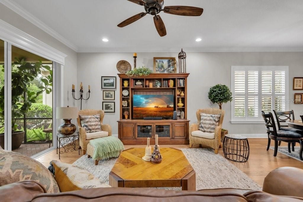 For Sale: $400,000 (3 beds, 2 baths, 1870 Square Feet)
