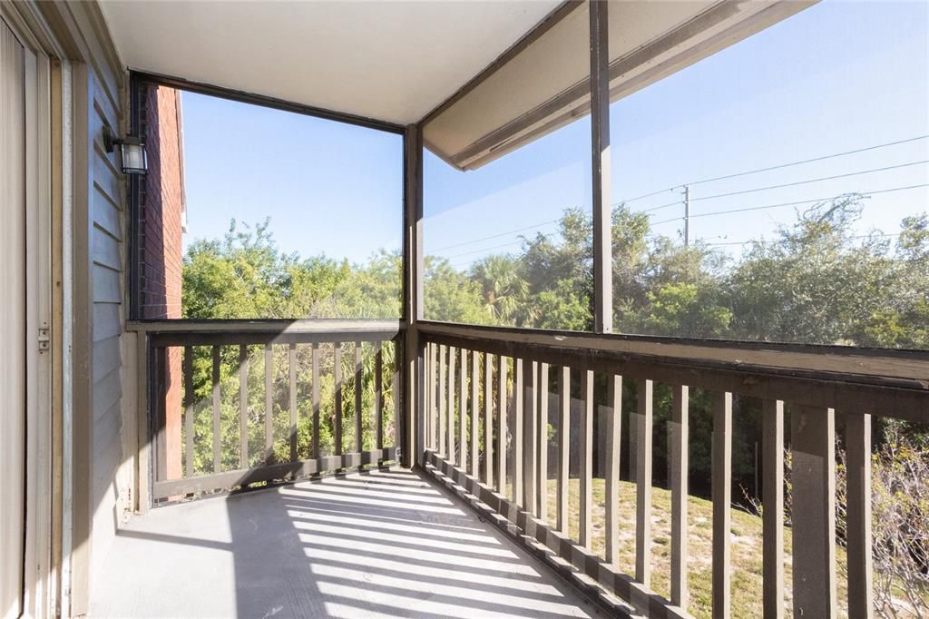 For Rent: $2,000 (2 beds, 2 baths, 940 Square Feet)