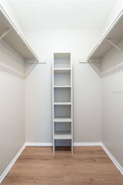For Rent: $2,000 (2 beds, 2 baths, 940 Square Feet)