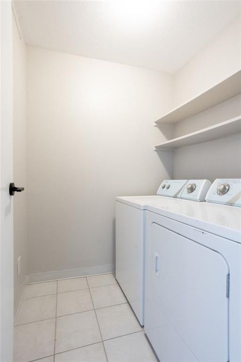 For Rent: $2,000 (2 beds, 2 baths, 940 Square Feet)