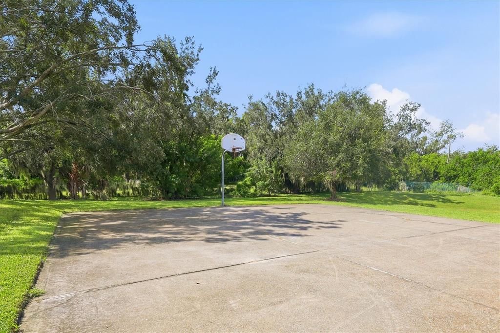 For Sale: $449,000 (3 beds, 2 baths, 1901 Square Feet)