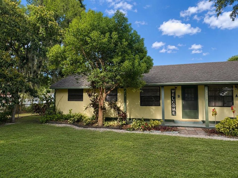 For Sale: $249,000 (1 beds, 0 baths, 1172 Square Feet)