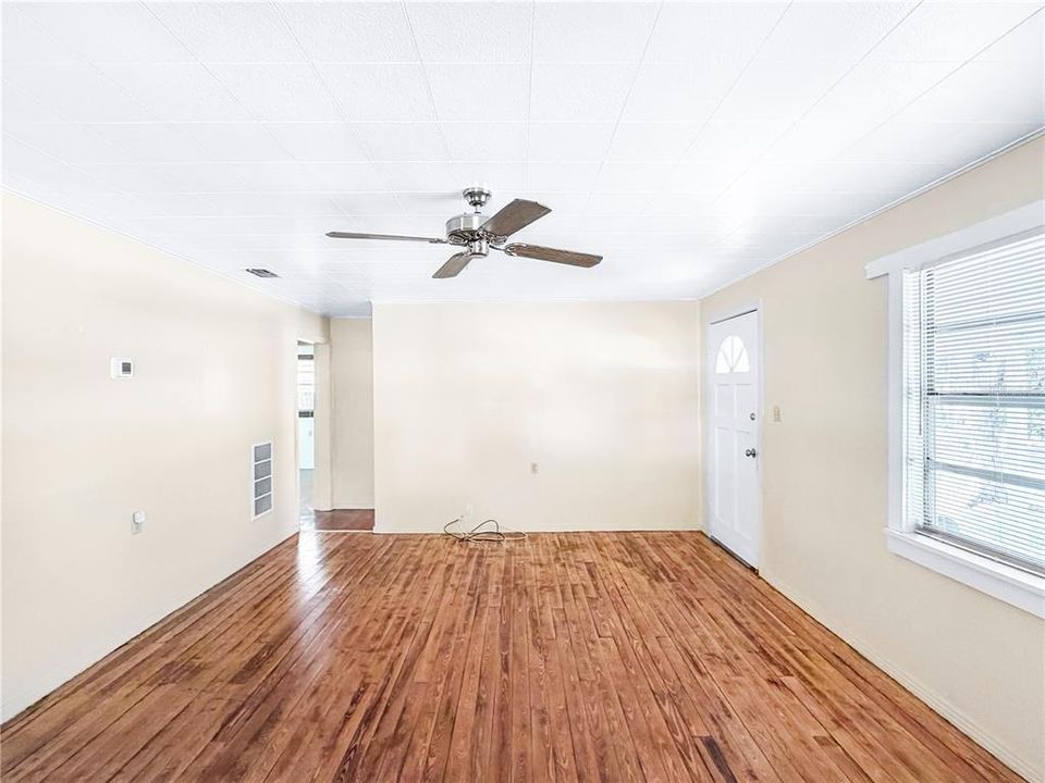 En Venta: $375,000 (0 camas, 0 baños, 1522 Pies cuadrados)