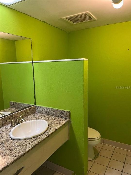 For Sale: $78,000 (1 beds, 1 baths, 351 Square Feet)