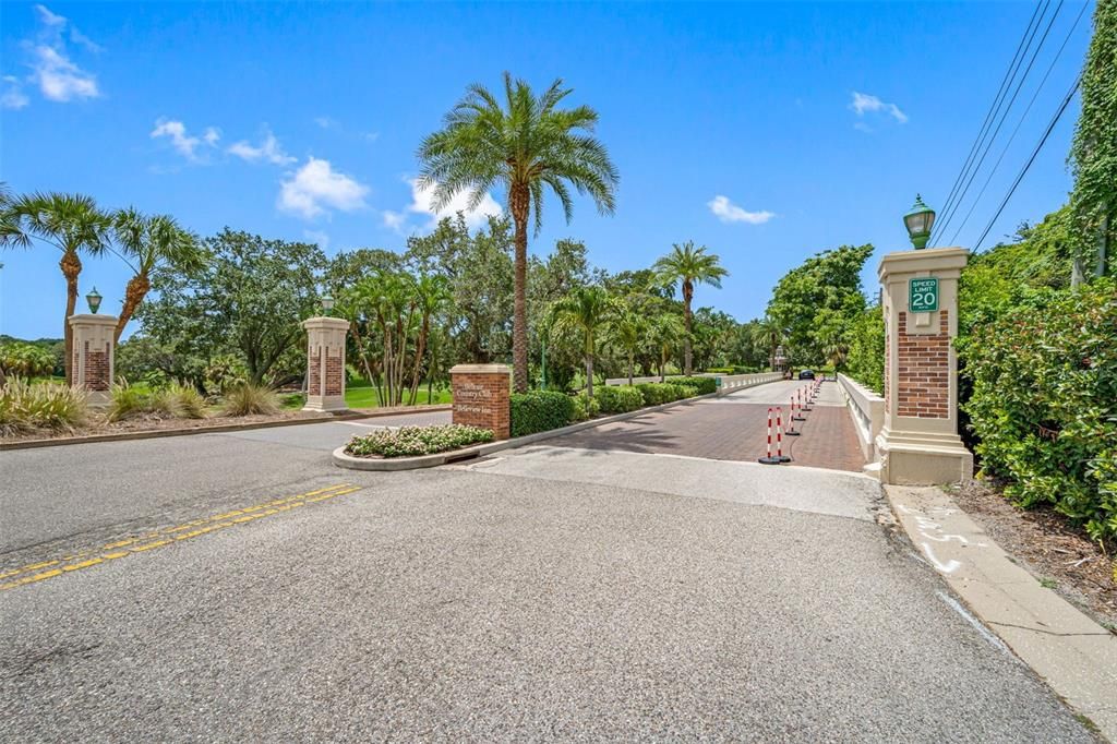 En Venta: $369,900 (2 camas, 2 baños, 1385 Pies cuadrados)