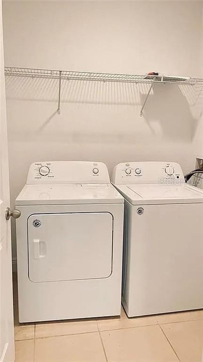 В аренду: $2,400 (3 спален, 2 ванн, 1451 Квадратных фут)