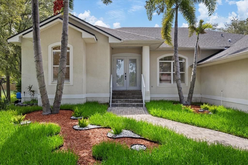 En Venta: $1,250,000 (4 camas, 3 baños, 2674 Pies cuadrados)