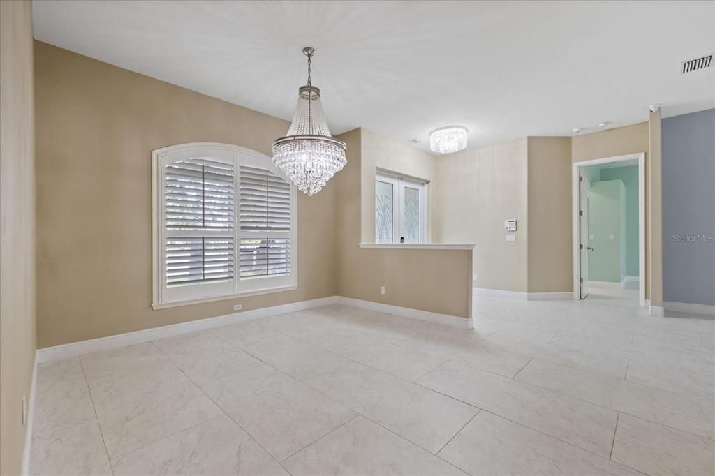 En Venta: $1,250,000 (4 camas, 3 baños, 2674 Pies cuadrados)