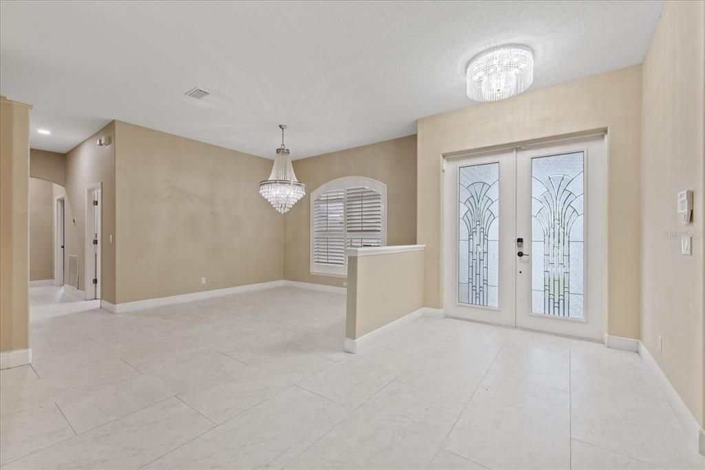 En Venta: $1,250,000 (4 camas, 3 baños, 2674 Pies cuadrados)